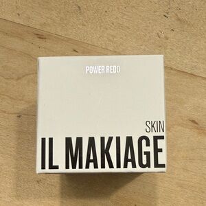 IL MAKIAGE Skin Power Redo in White Box